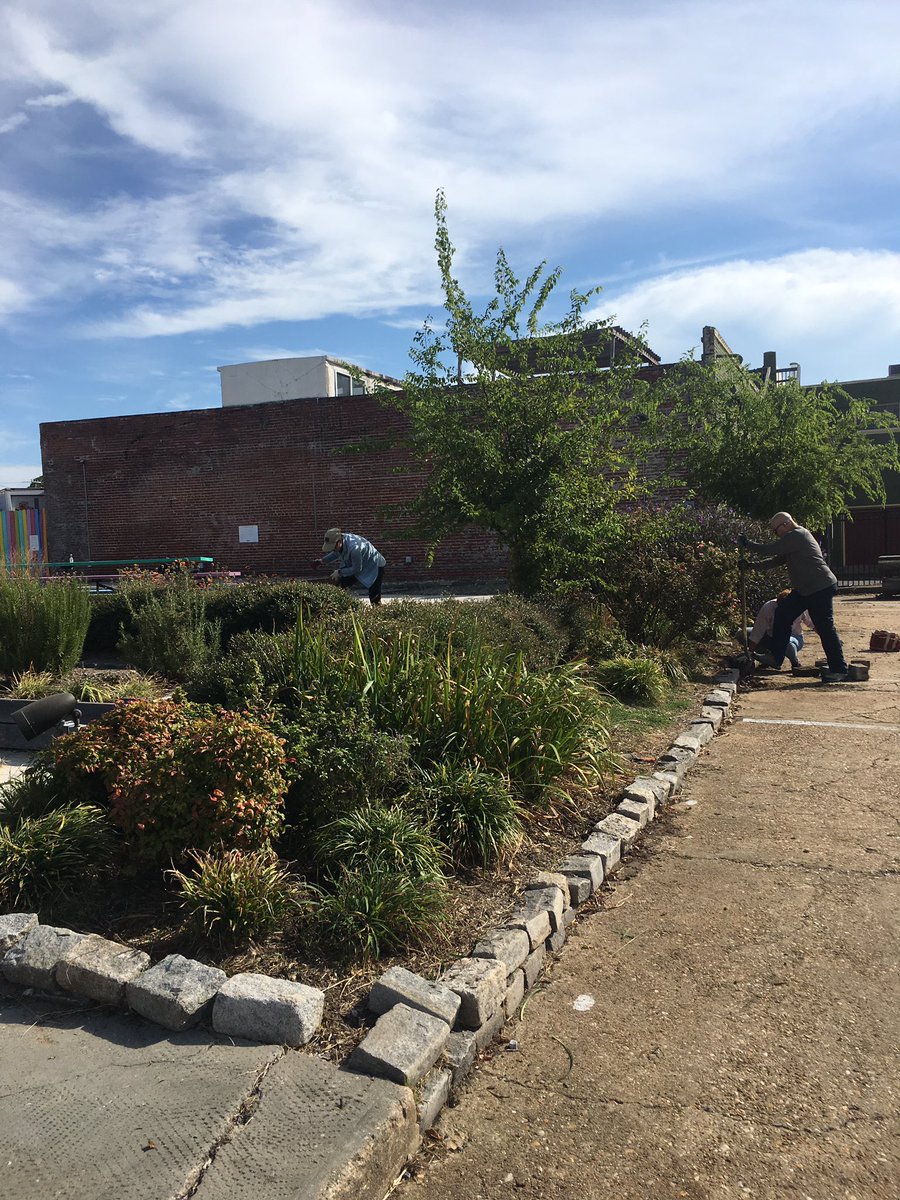 neonnfk's tweet photo. Plot work day was a success! Thanks to our dedicated volunteers the #neonnfk is primed and ready for this week’s #NEONFESTIVAL! https://t.co/atBe75Kow4