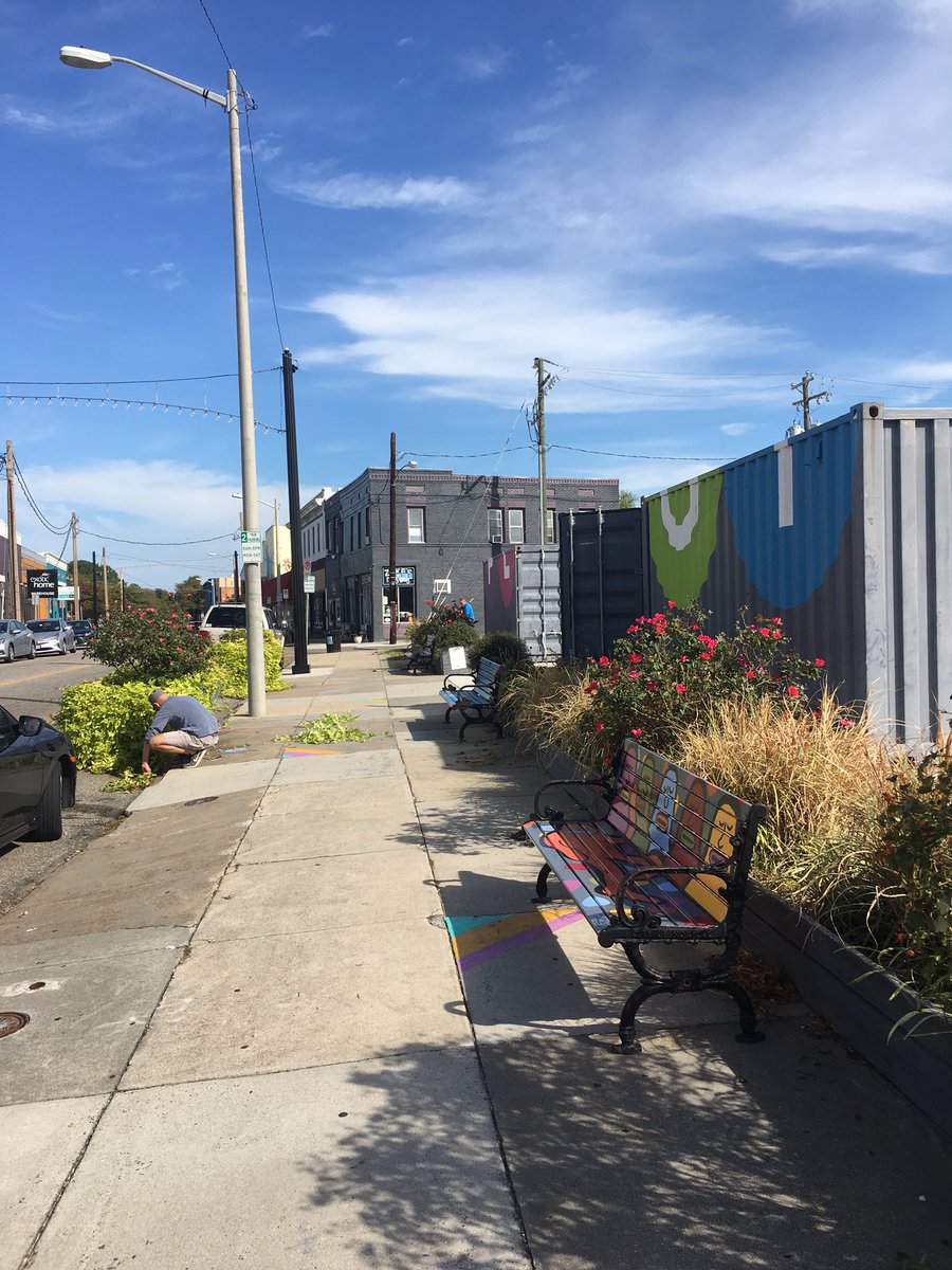 neonnfk's tweet photo. Plot work day was a success! Thanks to our dedicated volunteers the #neonnfk is primed and ready for this week’s #NEONFESTIVAL! https://t.co/atBe75Kow4