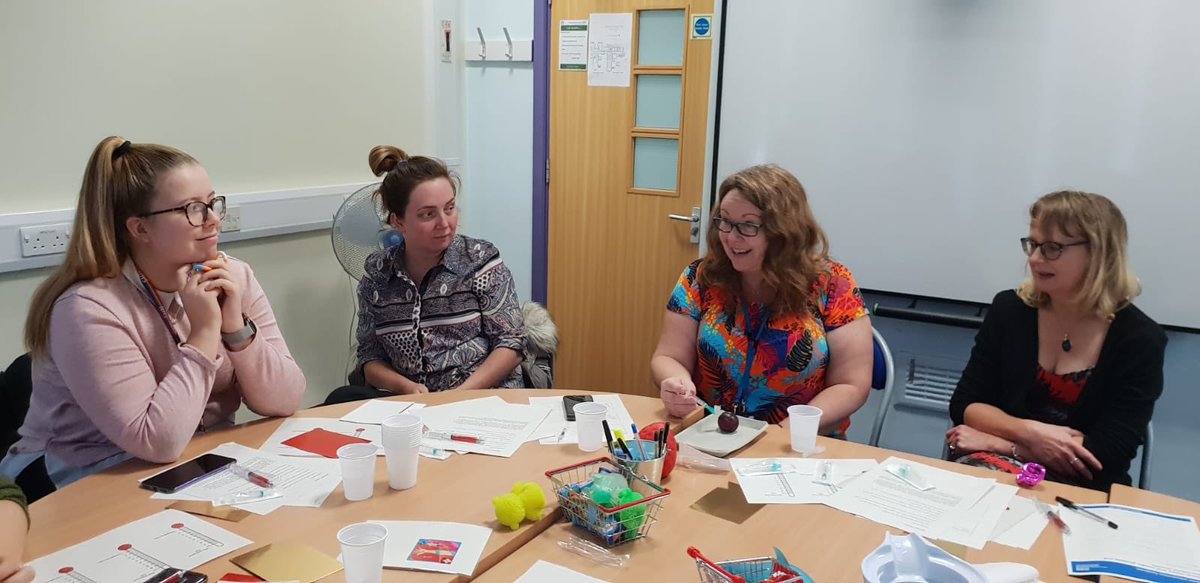 TraceyhsmithCBT's tweet photo. Amazing participants at the blood injury and injection phobia workshop today. Excellent peer support and bravery shown by all #jabdone @NWBoroughsNHS #FluFighter @SarangiZoe https://t.co/unsAQWBJyC