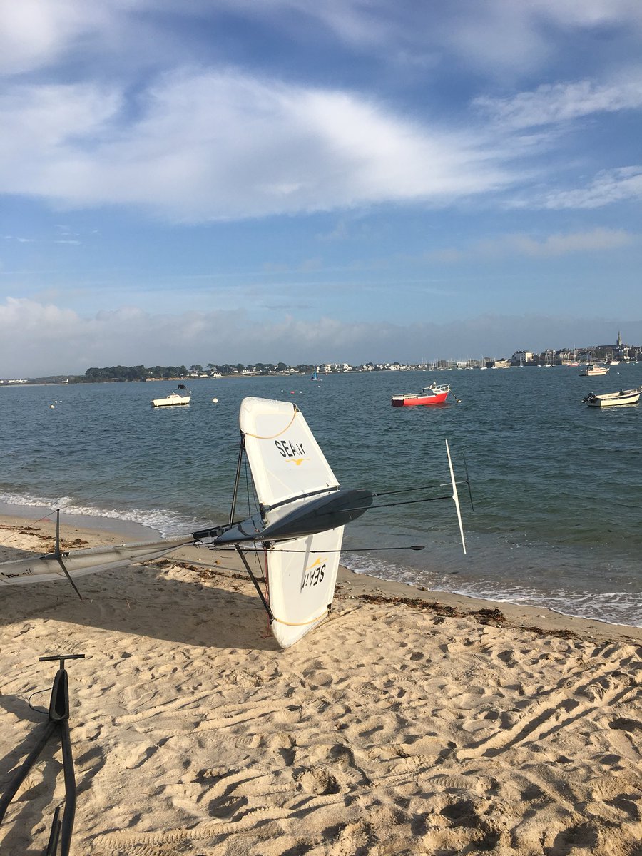 Essai d’un design de foil conçu et imprimé en 3D par <a href="/SEAirFrance/">SEAir 🇫🇷</a> en rade de Lorient.
Sans doute un des meilleurs moyens de valider rapidement un design de foil.
#loyaltothefoil
#mothsailing
#21knotsailing
#easyfoiling 
#3dprinting