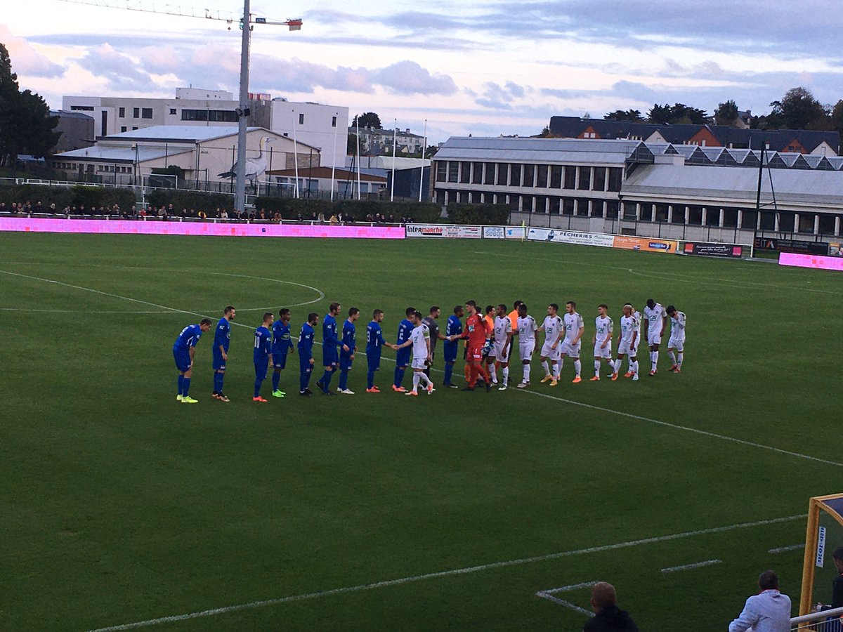 alecuyer's tweet photo. Présent au stade de Marville pour le match de 5ème tour de Coupe de France entre l’@USSAINTMALO et le @dinanlehonfc ! Go le #FCDL 💪🔵  #USSMDLFC @coupedefrance https://t.co/8XbyKXbMvF