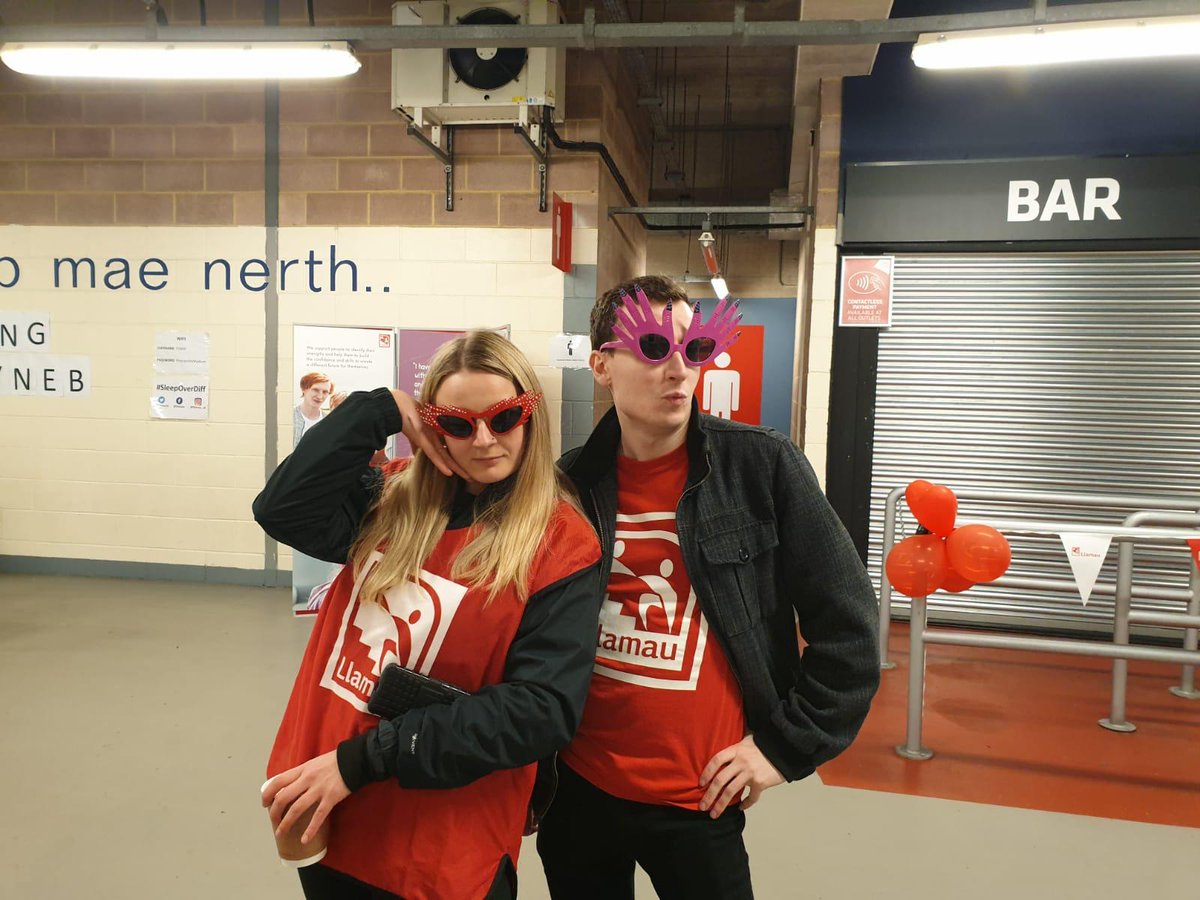 LlamauUK's tweet photo. Don't forget to tweet your photobooth pics and tag #sleepoutdiff! https://t.co/h5mZkllsMg