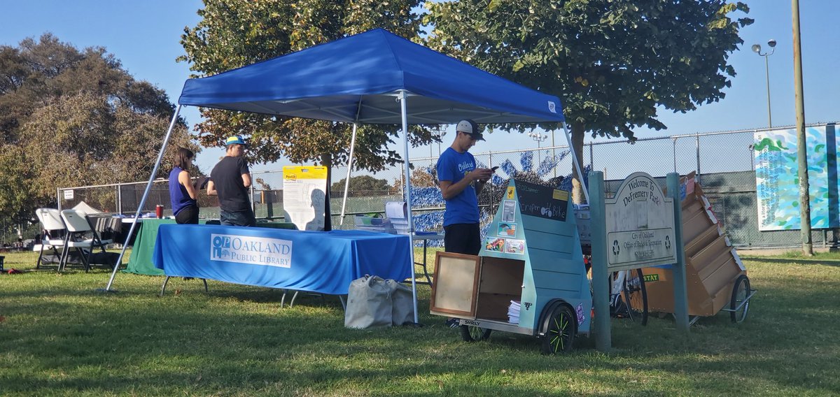 OPLBikeLibrary's tweet photo. Would you like to know more about your @oaklibrary ? Visit  Manny and Pat near the 🎾 tennis courts 🎾 #liveisliving https://t.co/UiDVNMwVSN