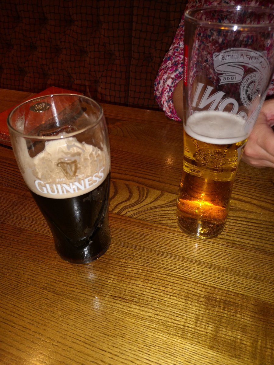 On the black stuff, got the dreaded gout 🙈, #thatperonilookslush <a href="/LouLouWatkins/">Louise🌈</a>
