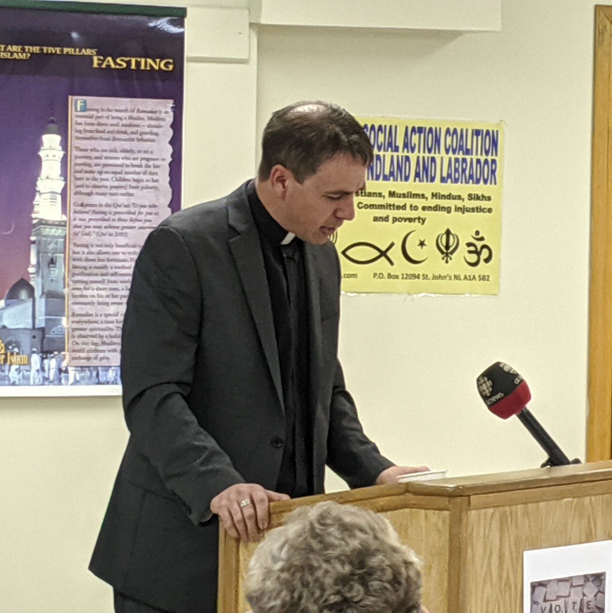 Michaelmas709's tweet photo. Now @Foxtrap_Burrows speaks on behalf of @AnglicanEastNL to discuss issues of refugee rights. @NLRSAC #elxn43 #sje #sjsmp https://t.co/DS57WNdsvm