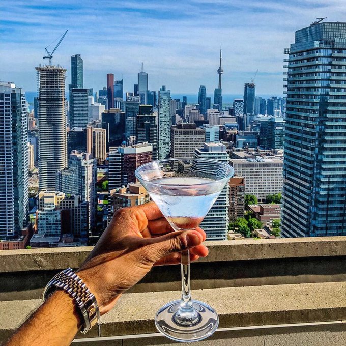 It's official, #weekendblues don't exist at The One Eighty / <a href="/the51stfloor/">The One Eighty</a>