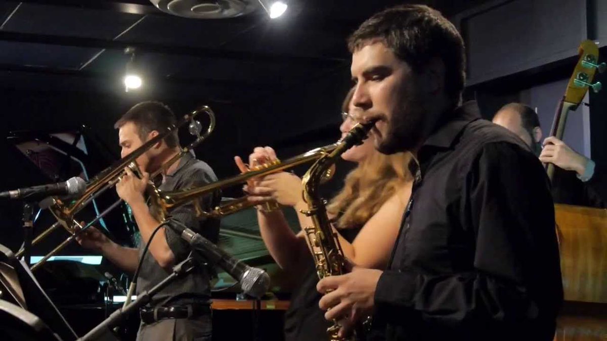 Sax player, Daryl Gott joins Tom Amend on stage tonight. Check out this clip from <a href="/KUVOJazz/">KUVO Jazz</a> featuring Daryl Gott. buff.ly/2VDlZiU