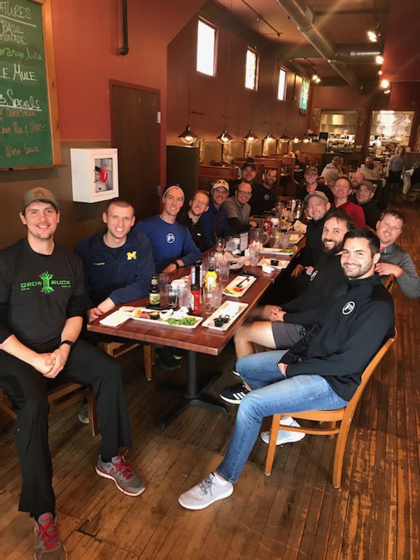 F3GrandRapids's tweet photo. 2 @F3MustardSeeds regions relay raced 35 miles (25 run/10 bike) from @BellsBrewery and @foundersbrewing to @TheWalldorff and finished within about a minute of each other (albeit GR with the better time 😉). @F3Nation @F3LakeEffect  #bettertogether #onenation #bragnar https://t.co/mUBuvmWoWd