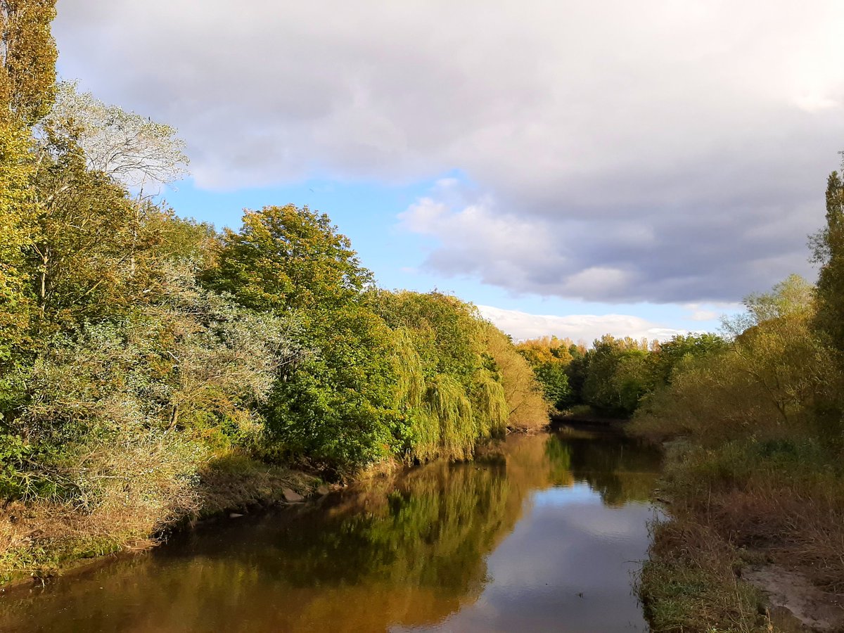 ceefaxisbetter's tweet photo. Nice day for a bike ride, and found a bridge I'd never been across before. #secretbridge https://t.co/vb8N9hMvqP