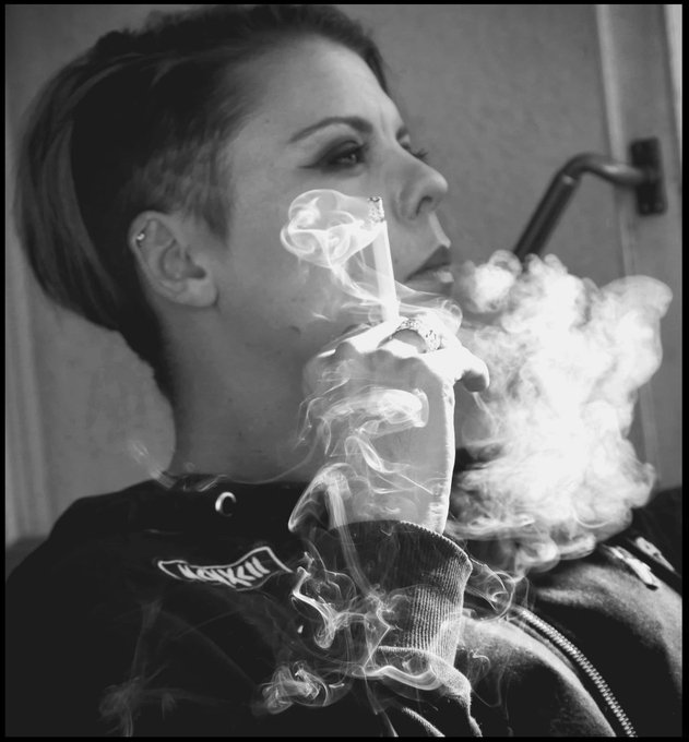 let me smoke for you i do skype live or custom vids or pics pm me &hellip; #rt #follow #smoke #fetich #skype<a href="/tag/follow"class="tags"><span>#follow</span></a><a href="/tag/smoke"class="tags"><span>#smoke</span></a><a href="/tag/rt"class="tags"><span>#rt</span></a><a href="/tag/skype"class="tags"><span>#skype</span></a><a href="/tag/fetich"class="tags"><span>#fetich</span></a>