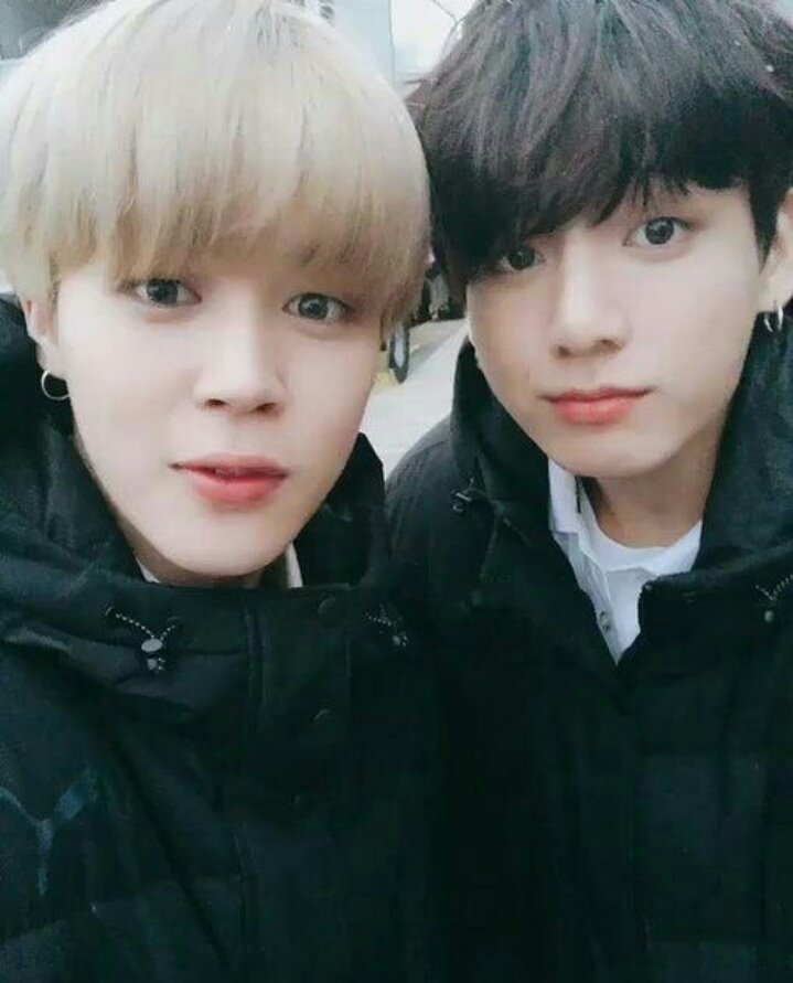 Bts чимин и чонгук. Bts чонгук чимин юнги 2020. Ты уверен чимин и чонгук за кадром. Чигуки бтс. Ты уверен чимин и чонгук за кадром.