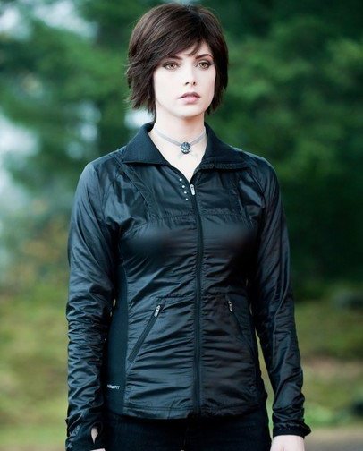 Lisa as Alice Cullen-mischievous and friendly -adored by all-the little sister that everyone wants