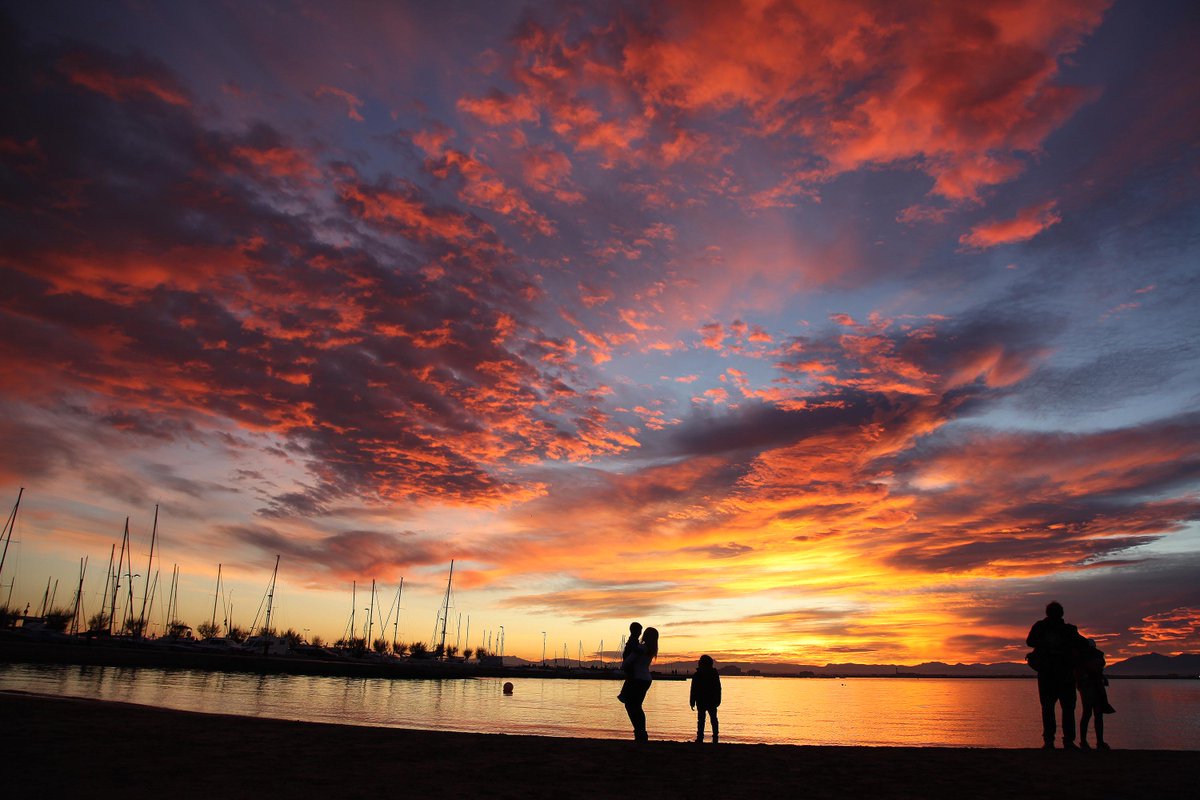catexperience's tweet photo. Vols participar al Concurs d'Instagram del Festivalet de Roses?
👉 Publica fotografies de les postes de sol i del Festivalet amb l’etiqueta #postadesolroses #visitroses fins el 10 de novembre al compte @FestivaletRoses
Més informació 👉 https://t.co/MNbYIcCRDO
@VisitRoses https://t.co/zjzcGKHkiK