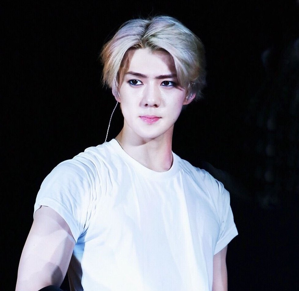 Sehun as Jasper Hale/Cullen-appears offhandish and reserved-really perceptive-tries to make everyone feel better