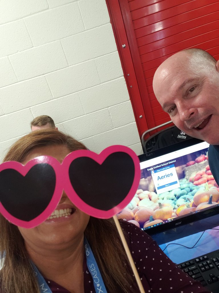 mkher65's tweet photo. #kerncue #Aeriessis @kerncue https://t.co/iJpSd2afWR