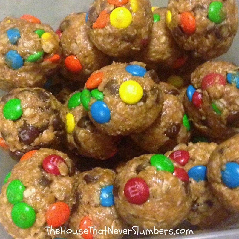 InsomnoMom's tweet photo. Is it your week to bring the team snacks? These 3 recipes are a huge hit for fall sports! https://t.co/D7poC2WkV0 #snacks #momlife https://t.co/UxPBszUKsW