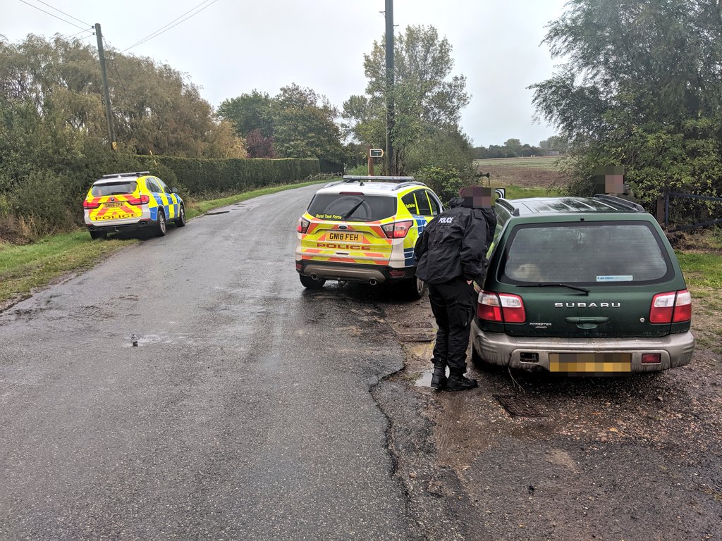 KentPoliceRural's tweet photo. Coursing has been the theme of the last few shifts for the teams. Several vehicles stopped, occupants checked, searched & appropriate action taken. NL #RuralCrimeWeekOfAction #OpGalileo https://t.co/Y2wP6KOJWy