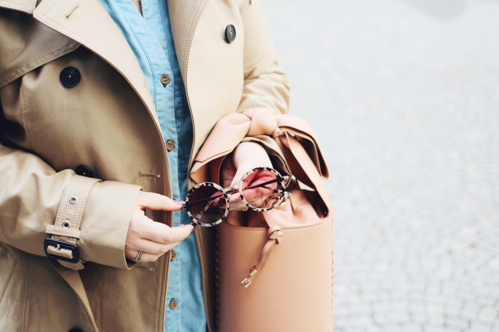 babbleventure's tweet photo. Auf der Suche nach Alternativen zu Zalando? Von trendy bis casual: Finde hier die 5 besten Mode Online Shops. https://t.co/d9EbHZEcT3 https://t.co/1gl7A7joza
