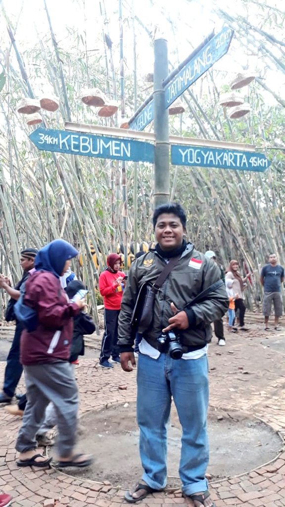 Fotografer Etnik (@fotograferetnik) on Twitter photo <a href="/PREONPOSTEVENTS/">PRE, ON & POST EVENTS</a> <a href="/SantosoWdd1/">santoso widodo</a> @yangdilupakannn <a href="/AsliPoerworedjo/">TANPA KITA BEDA JALAN CERITA!</a> <a href="/TWEET_PURWOREJO/">PURWOREJO APAPUN</a> @FotograferBaper @KALkulasiCERdas @MillennialsSpot <a href="/SelukBelukMimin/">#DiRumahAja #StayAtHome</a> <a href="/CaturAsmaragama/">Asmaragama</a> @FotograferViral @FotograferNakal <a href="/AUVIGRAFER/">model pasar iklan</a> <a href="/AuvigraferModel/">ig: AUVIGRAFER</a> <a href="/AuvigraferPasar/">ig: @AuvigraferPasar</a> <a href="/FotograferIklan/">Fotografer Iklan</a> @GenerasiRomansa @FotograferAktor @FotograferGalak <a href="/TeropongJateng/">Teropong Jateng</a> @TeropongPwr @VIRALMERAHPUTIH <a href="/NEGERIIMAJINASI/">IG: @BUDAYAKANPIKNIK</a> <a href="/NEGERIILUSTRASI/">NEGERI ILUSTRASI</a> <a href="/SOCMEDNETCAMPUS/">@socmednet | campus ππ·πΉπ²</a> @MILLENNIALSCAMP <a href="/ADVENTURELAYOUT/">ADVENTURE LAYOUT</a> @PurworejoDigDes <a href="/KameraPerempuan/">ig: KameraPerempuan | PEREMPUAN MULTI TALENTA</a> <a href="/NOngkrongLIKErs/">ig: @NOngkrongLIKErs ππ·πΉπ²</a> <a href="/BudayakanJepret/">ig: @BudayakanJepret</a> <a href="/mainkanKAMERAmu/">ig: @mainkanKAMERAmu</a> <a href="/wikipediaID/">wikipedia</a> <a href="/HestiSoelis/">Hesti Soelis</a> <a href="/FestivalJolenan/">Jolenan Festival Somongari Purworejo</a> @JolenanFestival <a href="/WisataSomongari/">Dewi Sri</a> <a href="/KKaligesing/">kec_kaligesing</a> @dinparbud @purworejokab <a href="/humas_purworejo/">Prokopim_Purworejo</a> <a href="/disporaparjtg/">Disporapar Jateng #JelajahJatengSekarang</a> <a href="/VisitJawaTengah/">Visit Jawa Tengah</a> <a href="/JelajahJateng/">Jelajahjateng</a> <a href="/humasjateng/">Humas Jateng</a> <a href="/WKaligesing/">IG @WisataKaligesing</a> <a href="/provjateng/">Provinsi Jawa Tengah</a> Sementara itu.. iki situasi terkini #SambengGumregah.. liputan <a href="/bangringgo_/">π©πππ πΉπππππ</a> langsung dari TKP.. uyeee.. <a href="/PREONPOSTEVENTS/">PRE, ON & POST EVENTS</a> <a href="/SantosoWdd1/">santoso widodo</a> @yangdilupakannn <a href="/AsliPoerworedjo/">TANPA KITA BEDA JALAN CERITA!</a> <a href="/TWEET_PURWOREJO/">PURWOREJO APAPUN</a> @FotograferBaper @KALkulasiCERdas @MillennialsSpot <a href="/SelukBelukMimin/">#DiRumahAja #StayAtHome</a> <a href="/CaturAsmaragama/">Asmaragama</a> @FotograferViral @FotograferNakal <a href="/AUVIGRAFER/">model pasar iklan</a> <a href="/AuvigraferModel/">ig: AUVIGRAFER</a> <a href="/AuvigraferPasar/">ig: @AuvigraferPasar</a> <a href="/FotograferIklan/">Fotografer Iklan</a> @GenerasiRomansa @FotograferAktor @FotograferGalak <a href="/TeropongJateng/">Teropong Jateng</a> @TeropongPwr @VIRALMERAHPUTIH <a href="/NEGERIIMAJINASI/">IG: @BUDAYAKANPIKNIK</a> <a href="/NEGERIILUSTRASI/">NEGERI ILUSTRASI</a> <a href="/SOCMEDNETCAMPUS/">@socmednet | campus ππ·πΉπ²</a> @MILLENNIALSCAMP <a href="/ADVENTURELAYOUT/">ADVENTURE LAYOUT</a> @PurworejoDigDes <a href="/KameraPerempuan/">ig: KameraPerempuan | PEREMPUAN MULTI TALENTA</a> <a href="/NOngkrongLIKErs/">ig: @NOngkrongLIKErs ππ·πΉπ²</a> <a href="/BudayakanJepret/">ig: @BudayakanJepret</a> <a href="/mainkanKAMERAmu/">ig: @mainkanKAMERAmu</a> <a href="/wikipediaID/">wikipedia</a> <a href="/HestiSoelis/">Hesti Soelis</a> <a href="/FestivalJolenan/">Jolenan Festival Somongari Purworejo</a> @JolenanFestival <a href="/WisataSomongari/">Dewi Sri</a> <a href="/KKaligesing/">kec_kaligesing</a> @dinparbud @purworejokab <a href="/humas_purworejo/">Prokopim_Purworejo</a> <a href="/disporaparjtg/">Disporapar Jateng #JelajahJatengSekarang</a> <a href="/VisitJawaTengah/">Visit Jawa Tengah</a> <a href="/JelajahJateng/">Jelajahjateng</a> <a href="/humasjateng/">Humas Jateng</a> <a href="/WKaligesing/">IG @WisataKaligesing</a> <a href="/provjateng/">Provinsi Jawa Tengah</a> Sementara itu.. iki situasi terkini #SambengGumregah.. liputan <a href="/bangringgo_/">π©πππ πΉπππππ</a> langsung dari TKP.. uyeee..