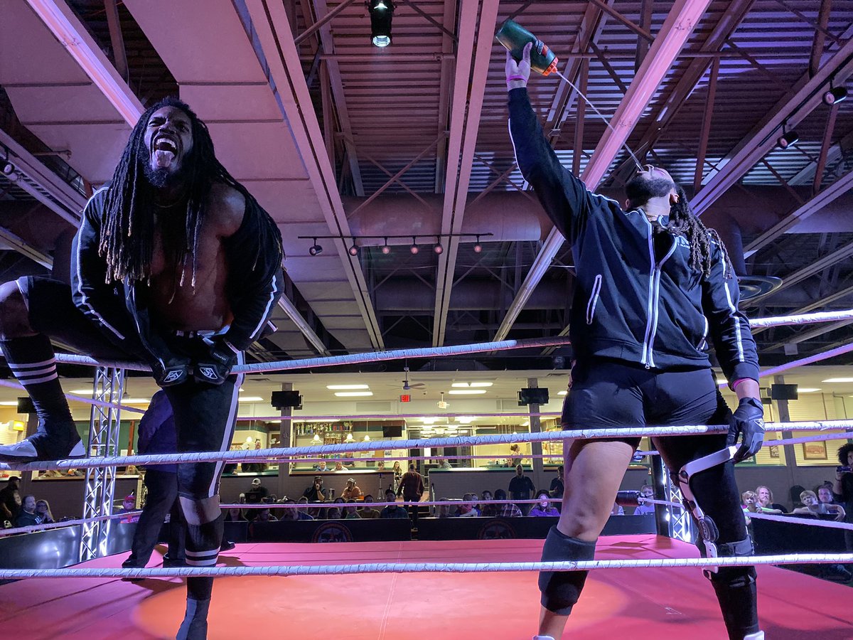 WrestlingCheers's tweet photo. #DBI8 continues with @ItsTheManeEvent (@GanonJonesJr & @ihatedukedavis) vs Warhorse (@HB_BruisingPat & @TheLegendCKH ) for the @OCWonline tag team championships. https://t.co/UCi0TyFidG