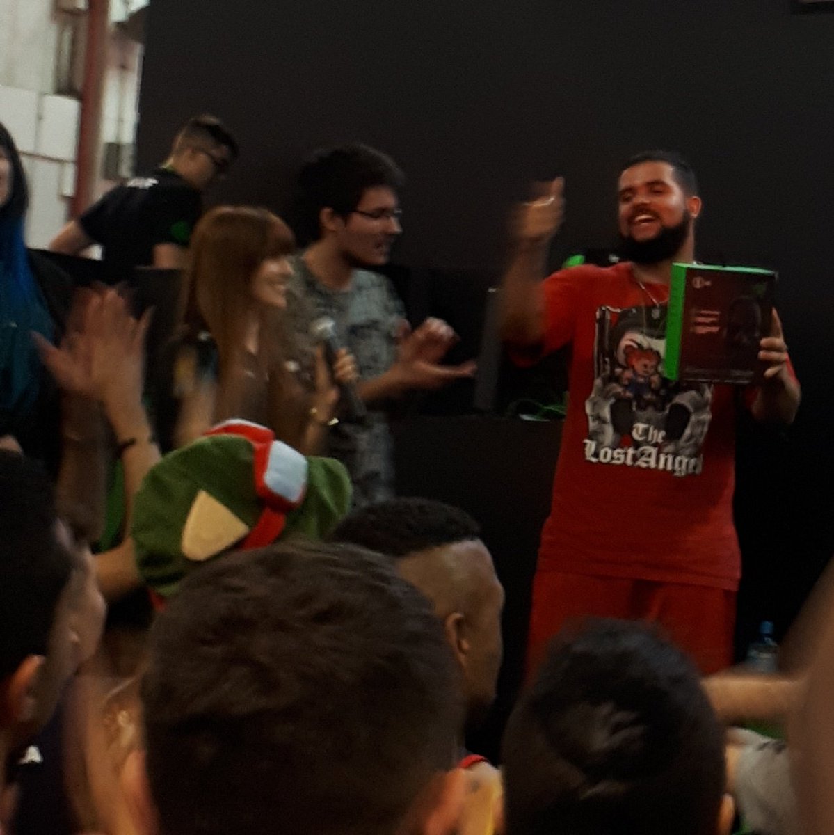 RazerBrazil's tweet photo. Depois de mais de 70 vitórias, @NieL_Messatsu tirou um round de @Keoma89 e garantiu o Nari! #RazerNaBGS https://t.co/AHcbrwen0K