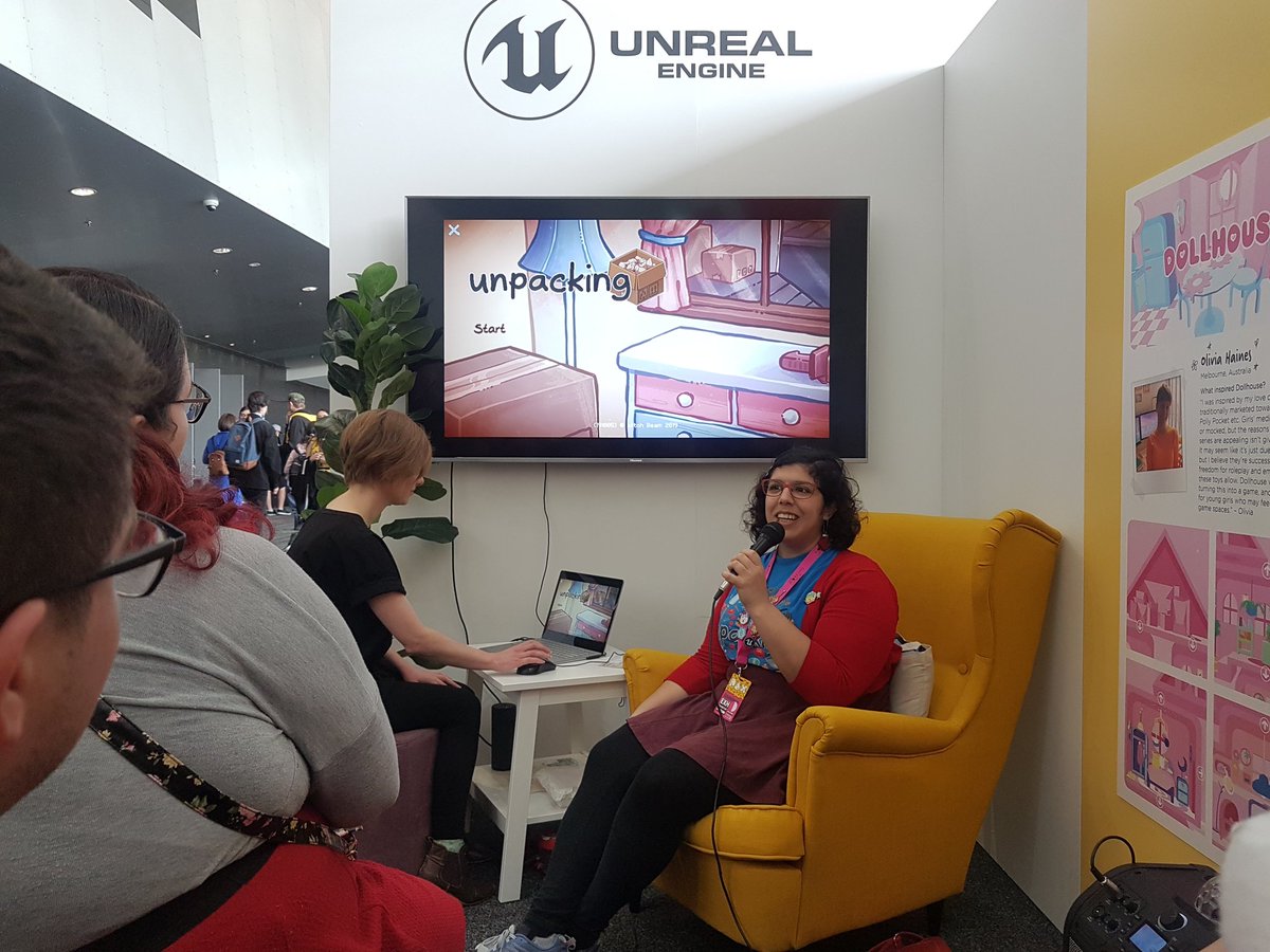 jemztones's tweet photo. At @ExhibitNext for the @UnpackingALife talk. It started as a side project between @Wrenegadey &amp; her partner after they moved in together. They noticed unpacking was quite a game like process, bringing order to chaos.
#PAXAUS #PAXAus2019 #MIGW19 https://t.co/Rdog6WYjT9