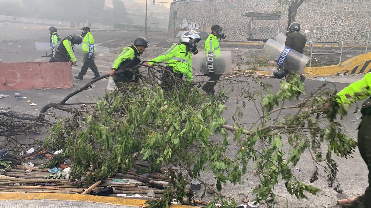 Policía Ecuador tweet media