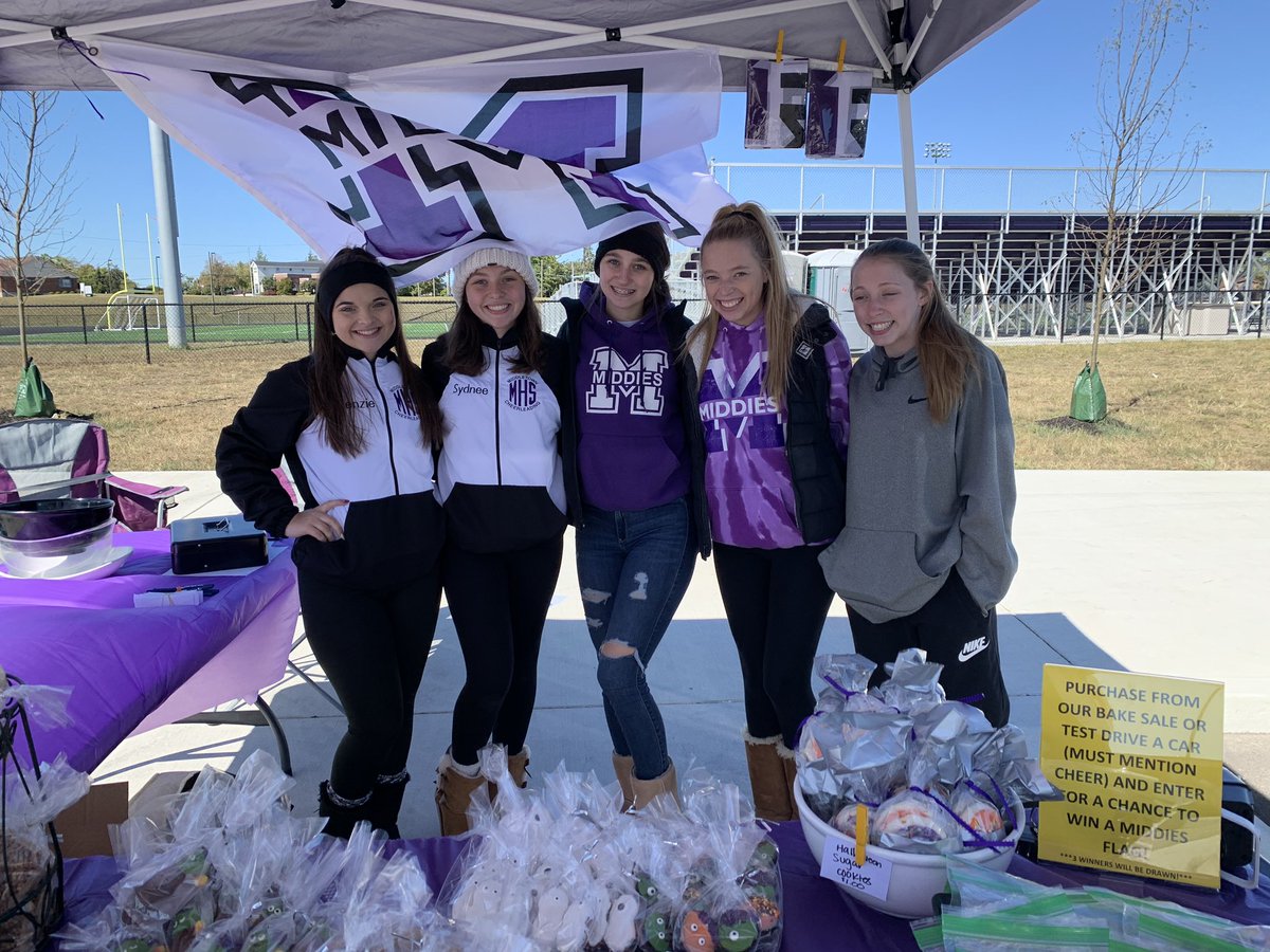 mhsmiddiecheer's tweet image. Make sure you head to the HS for our Ford Drive Fundraiser to grab a sweet treat🍪 &amp;amp; drive a car! 🚘 We’ve still got 3 hours!! #MiddieCheer #SupportCheer #MiddieRising @midtownmiddies
