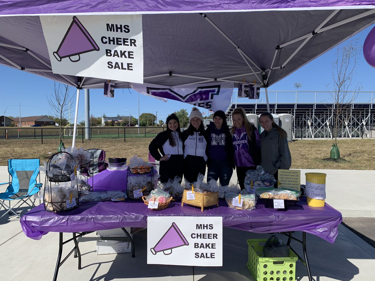 mhsmiddiecheer's tweet image. Make sure you head to the HS for our Ford Drive Fundraiser to grab a sweet treat🍪 &amp;amp; drive a car! 🚘 We’ve still got 3 hours!! #MiddieCheer #SupportCheer #MiddieRising @midtownmiddies