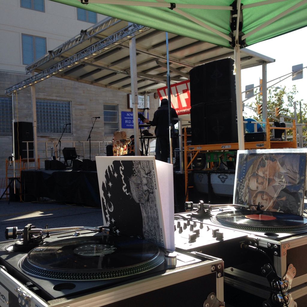 wfhbradio's tweet photo. WFHB's Block Rocker is about to begin! Come see some awesome music! #supportWFHB #listenersupported #communityradio https://t.co/OziSY1bqUG