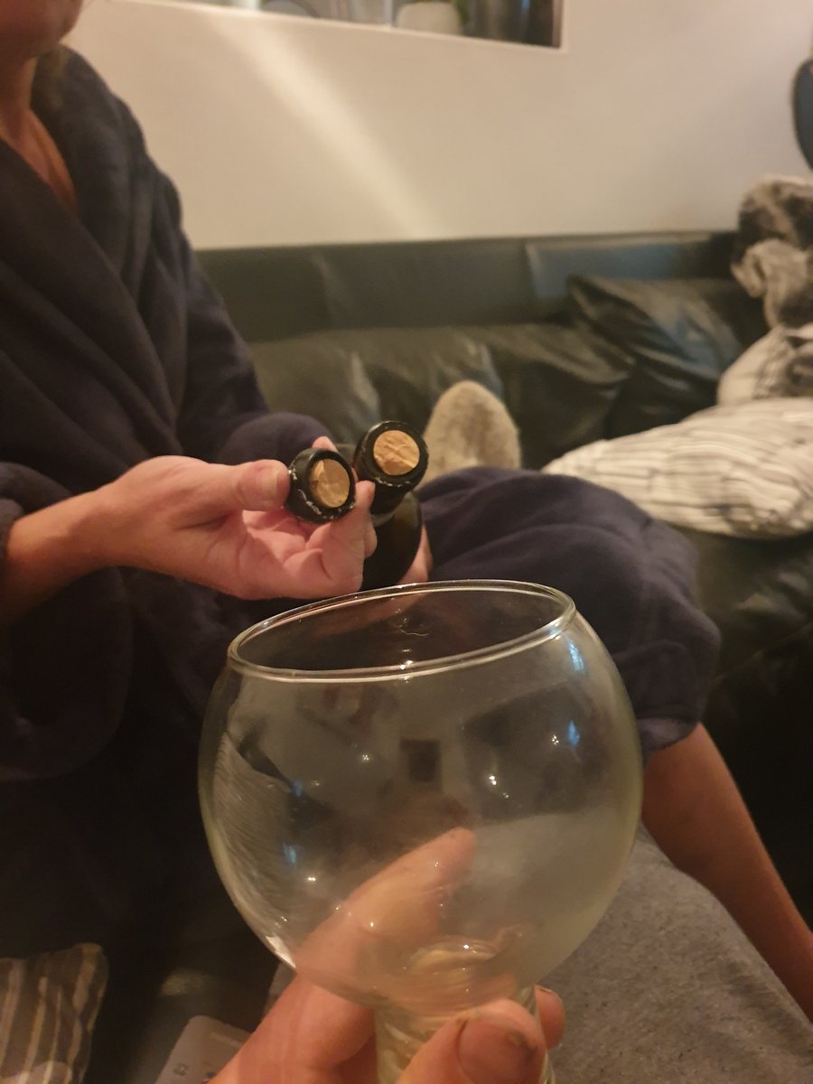 T77HAM's tweet photo. oh God it's the end of the world #nocorkscrew https://t.co/VYxQjLzLKe