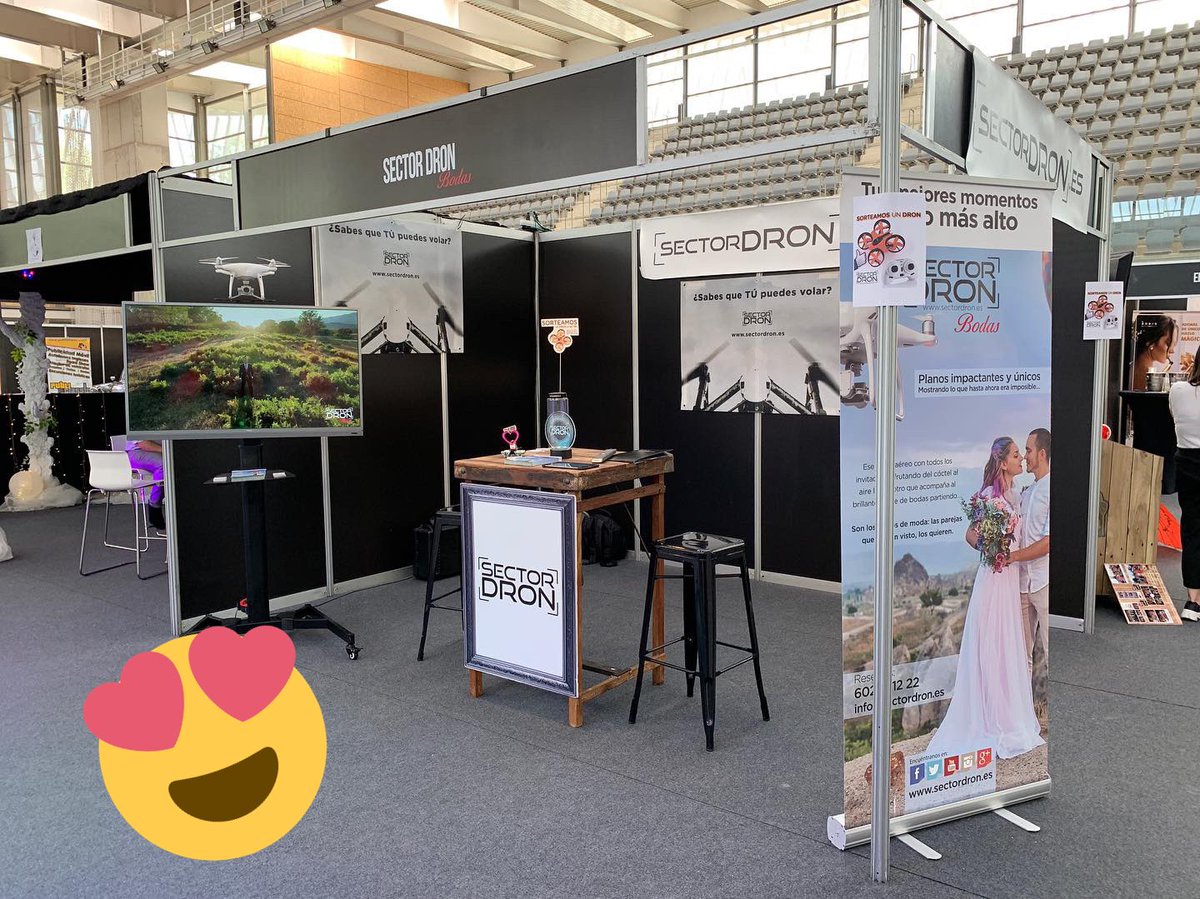 SectorDron's tweet photo. Volvemos a las ferias de bodas de la mano de @bodaeventos.es este primer fin de semana en #alcazardesanjuan #ponundronentuboda #wedding #sectordron https://t.co/Gu2UbsmEtl