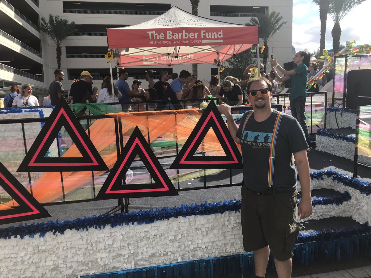 AndyTHaynes's tweet photo. This is what being an ally is all about. Helping where you can. #pride #orlando #DoSomethingImportant https://t.co/GL5Jijf6U9