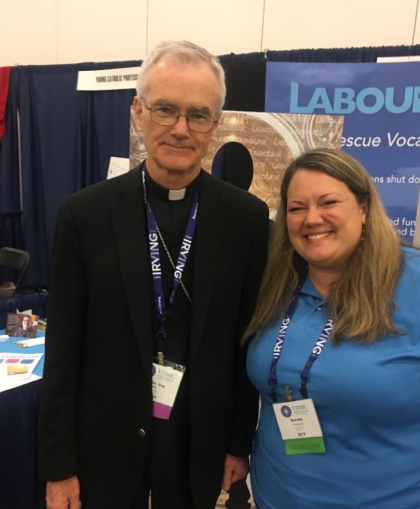 LaboureSociety's tweet photo. Look who visited our booth! Auxiliary Bishop Kelly of the Diocese of Dallas came and met our awesome Admissions Manager Dorothy Hargrave(@D_Polchinski)! #UDMC #rescuevocations @UofDallas https://t.co/avt81TtD7M