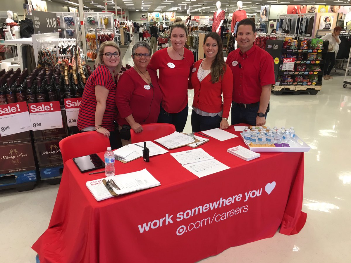 Mark86860080's tweet photo. Come and join our team!!! National Hiring Event 10/11-10/13 from 10am-6pm 🎯 #worksomewhereyoulove #joydelivered #D313 @StellaRomanov @KatieATurner https://t.co/U4pbIepbaW