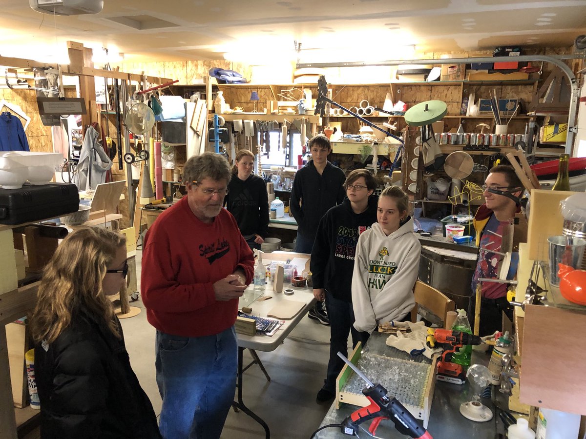 DanHewitt66's tweet photo. Don’t give up easily, Don’t judge something too quickly, Keep Going.... Hank Hall’s advice for the creative process. #TinBinStudio #ArtisanRoadTrip #ehawkArt #ehawkpride #IowaArtist https://t.co/62NEbBCPfg