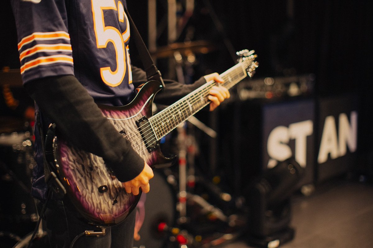 7️⃣ (@randyedwards94)