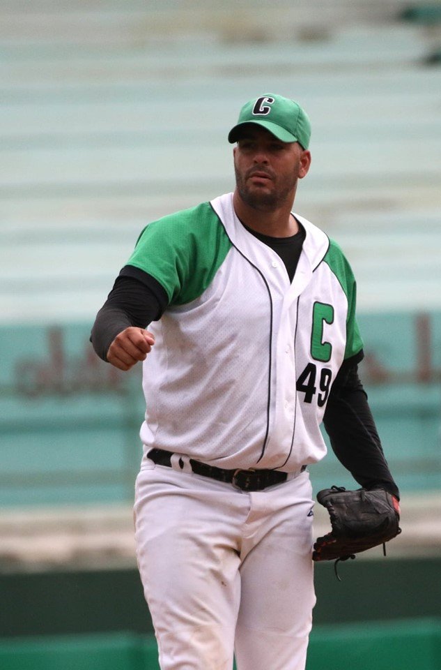 darilyscfg's tweet photo. #Cienfuegos 11-5 #Granma: Ínsua… y el respaldo de los suyos https://t.co/OfnJgNaOq0 https://t.co/7v5j8pgKYn