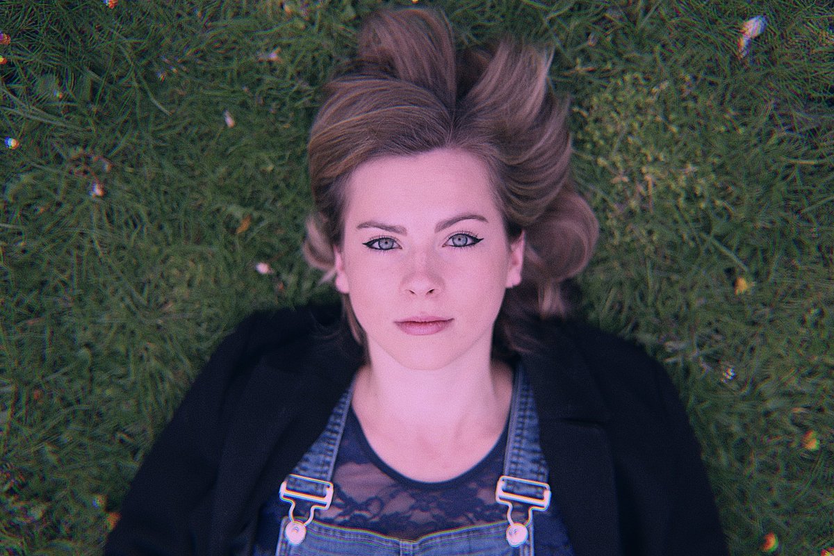 BBCIntroWY's tweet photo. BRAND new music from pop singer-songwriter @lucyboothmusic 💫 the harmonies on this are soft &amp; sweet... a real juxtaposition against the dark lyrical content 💫

▶️ Forest Fire

🎧 https://t.co/DduXgMssl1 https://t.co/vk013nRatA