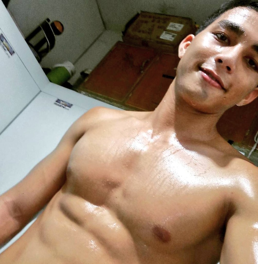 KilikiliSeeker's tweet photo. Kahit Pawisan Yan Hihimurin Ko Yaaaaaan!!!!! Grrrrrrr!!!!! Kagigil!!!! https://t.co/H7MhW4ULgM