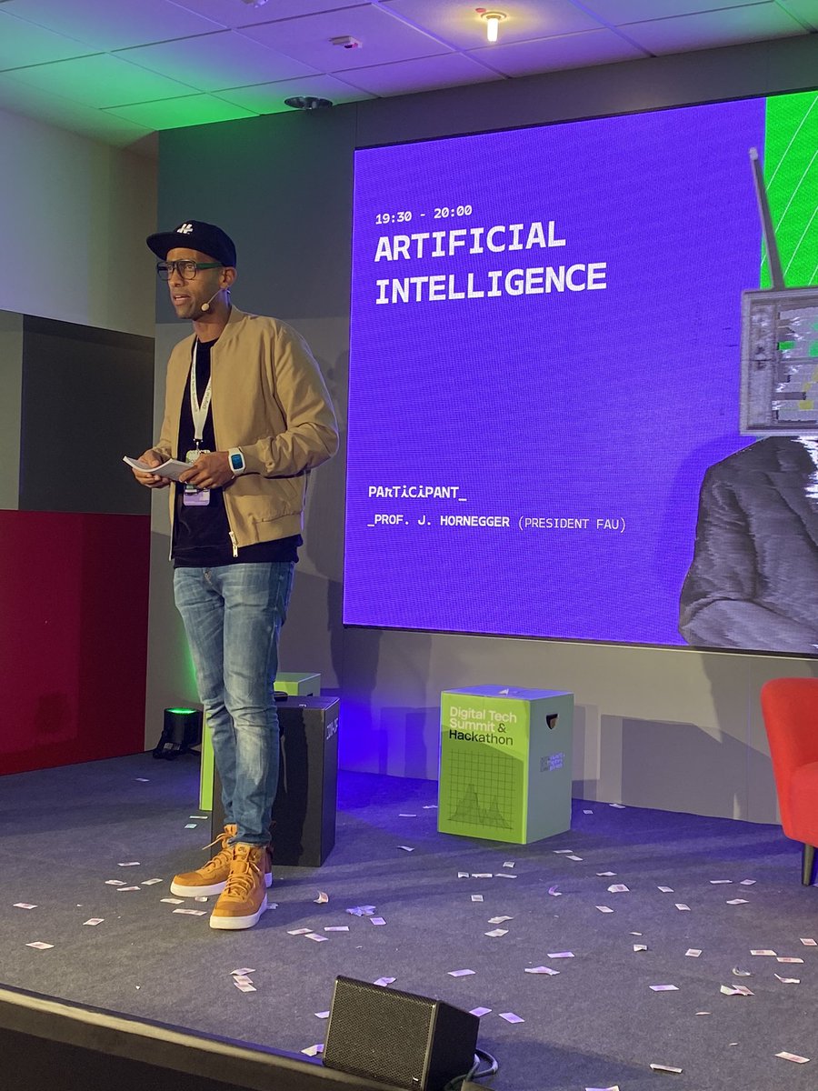 Thanks to the invitation and the warm welcome at #gotechsummit by <a href="/AmiazHabtu/">amiaz habtu</a>. I enjoyed talking about #ArtificialIntelligence #KI #MachineLearning in #Nuernberg, <a href="/FAU_Germany/">FAU Germany</a>. #1innovator