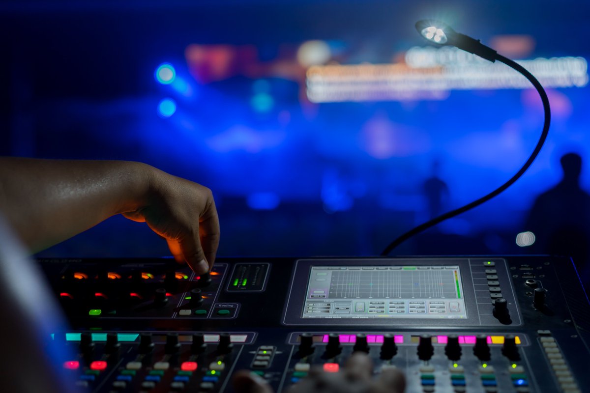 ResonanceEdu_'s tweet photo. We'd like to say a big thank you to our industry supporters including; @TotalSolutionsG, @WeAreTheMU, @PlasaOnline, @MIAssociationUK and @Roland_UK 

Find out more about our partners here ↪️ https://t.co/KPSmRuOsgm https://t.co/sUi9Ky1c1K