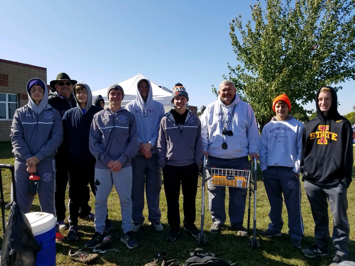 Nodaway_Valley's tweet photo. #NVXC Atlantic Invitational Results
Boys - 4th  —  Girls - 6th
Sophia B, 8th; Reagan W, 11th
Josh B, 1st; Toby B, 23rd out of 121 boys
NV boys—ranked #2 in 1-A—finished ahead of Des Moines Christian—ranked #2 in 2-A.
Boys beat four 4-A, 5 3-A, and 4 2-A schools!
#NVPride https://t.co/8ceNJAe0Fq