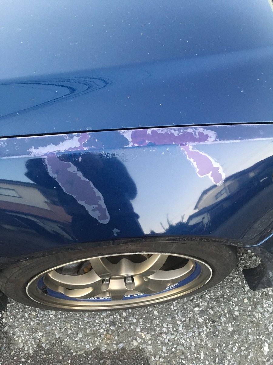 S Hiko おはようございます 僕の被害といえばクリアが盛大に剥がれてた事だけでした もう塗装が限界だ 早めに対処しなきゃ 応急処置として とりあえずはタッチペンでクリア塗ったくりましたが