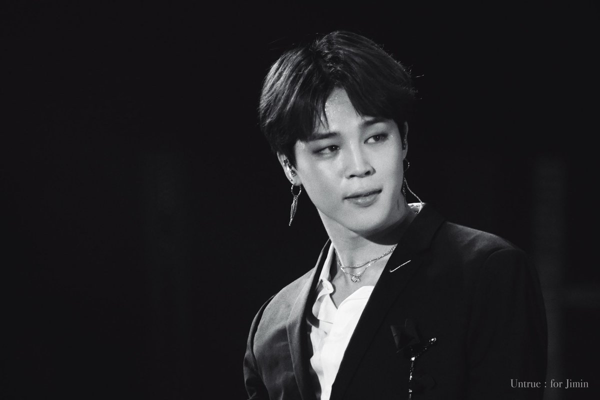 Untrue1013's tweet photo. 🖤🎂

Happy Birthday My Light
생일 축하 해😈

#JIMIN 
#지민
@BTS_twt https://t.co/tVC0vMPbBk