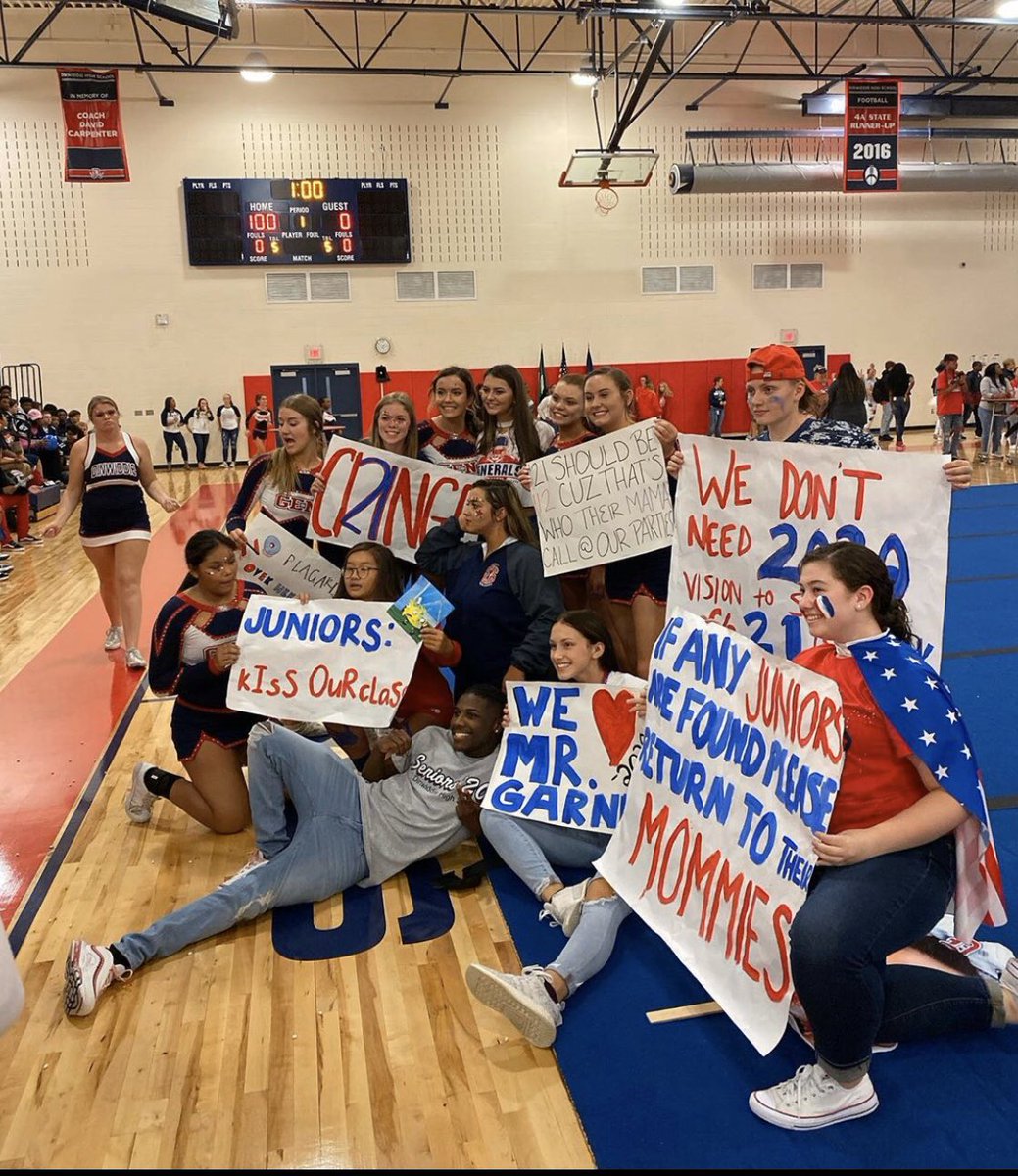 dhsGenZone's tweet photo. Confession: I stole these pics from @DHSCollegeAdvsr!! Make sure you’re following him! ☺️ https://t.co/x7kb3hn18P