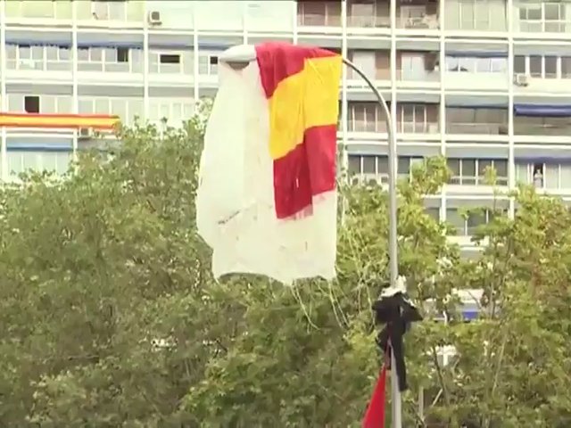 ElPadreDeBrian's tweet image. A ver si todo ha sido una campaña publicitaria de la revista La Farola y estamos aquí entrando al trapo.