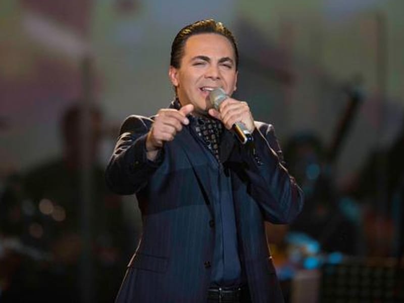 CCAzulGrisEsp's tweet photo. @cotyreginato @MariaLuisaGodoy
Por su voz, por su trayectoria, por su carisma, por su encanto, por su talento y porque el Chile 🇨🇱 y el mundo 🌎 lo pide:
@CristianCastro a #viña2020 #cristiancastroviña2020  @vrocastroficial @elfestival #chile
@GeneraMusica @NRartistas
@Shu_MR_ https://t.co/khXbNEI8do