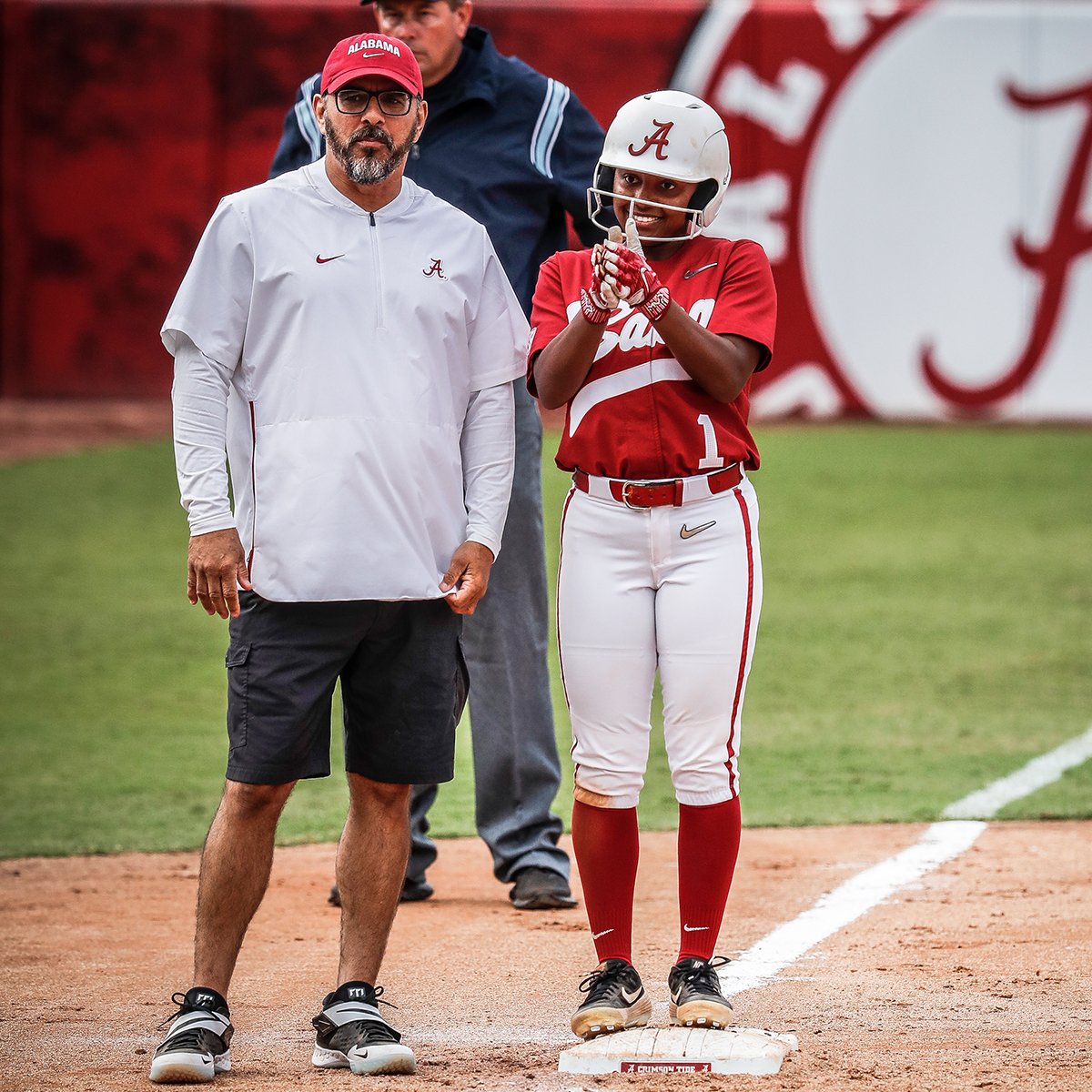 AlabamaSB's tweet photo. Alabama defeats Pensacola State, 10-1! The Crimson Tide takes on Memphis in approximately 20 minutes
#BamaSB #RollTide https://t.co/TGF3UoGy7U