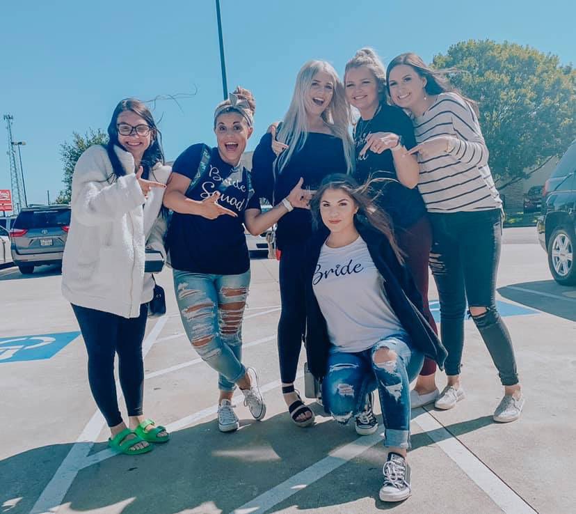 taylorbaby70's tweet photo. Bride squad 🤑 https://t.co/XgmrNAKTQb